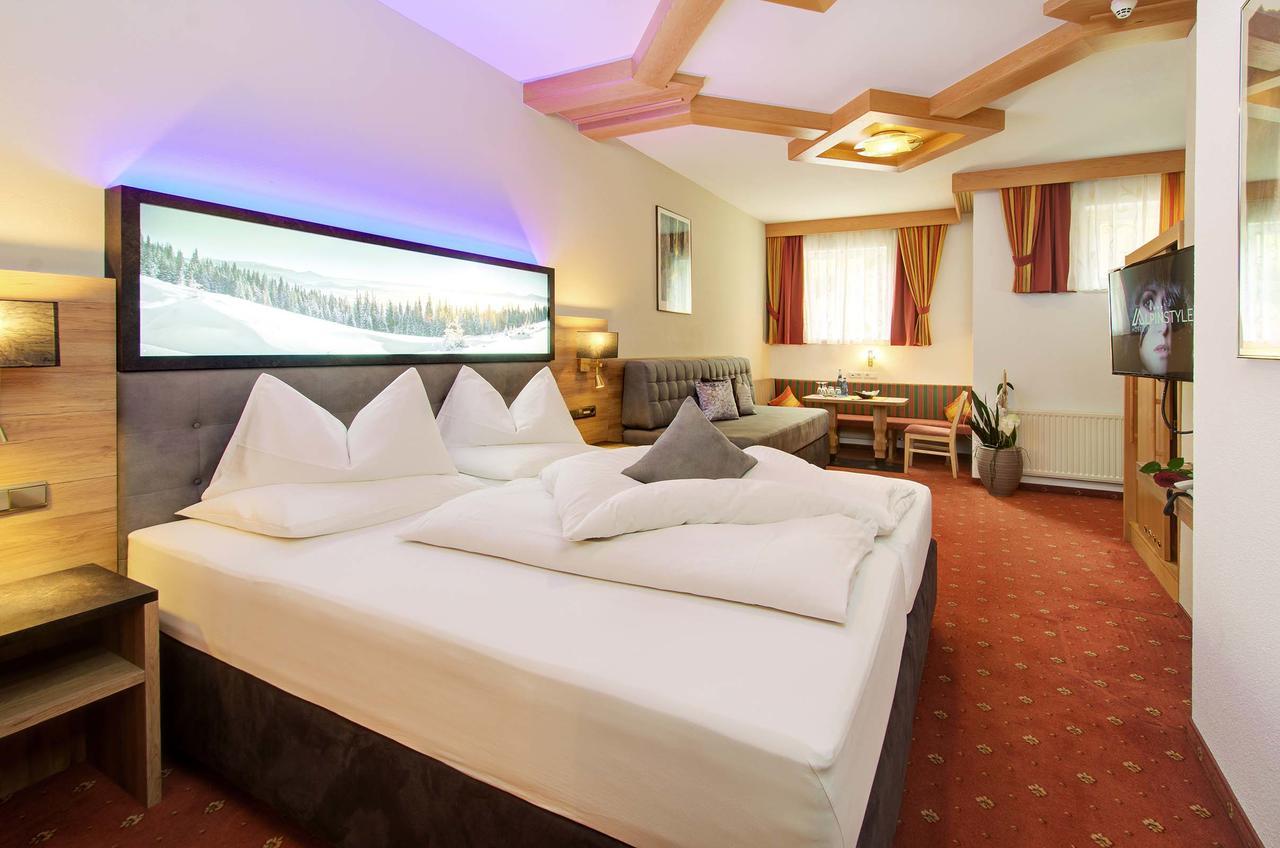 Alpinstyle Hotel Ischgl Exterior foto