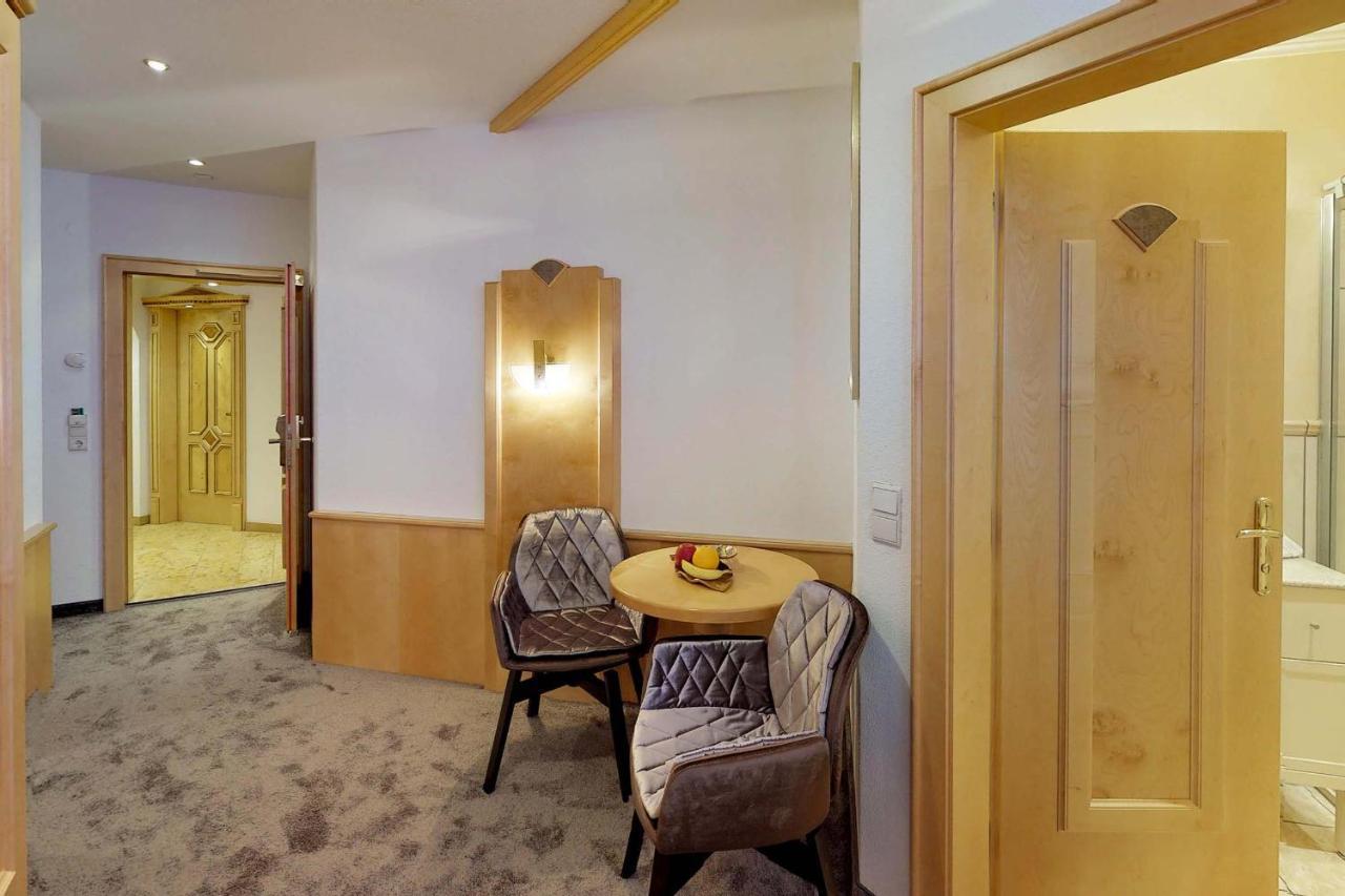 Alpinstyle Hotel Ischgl Exterior foto